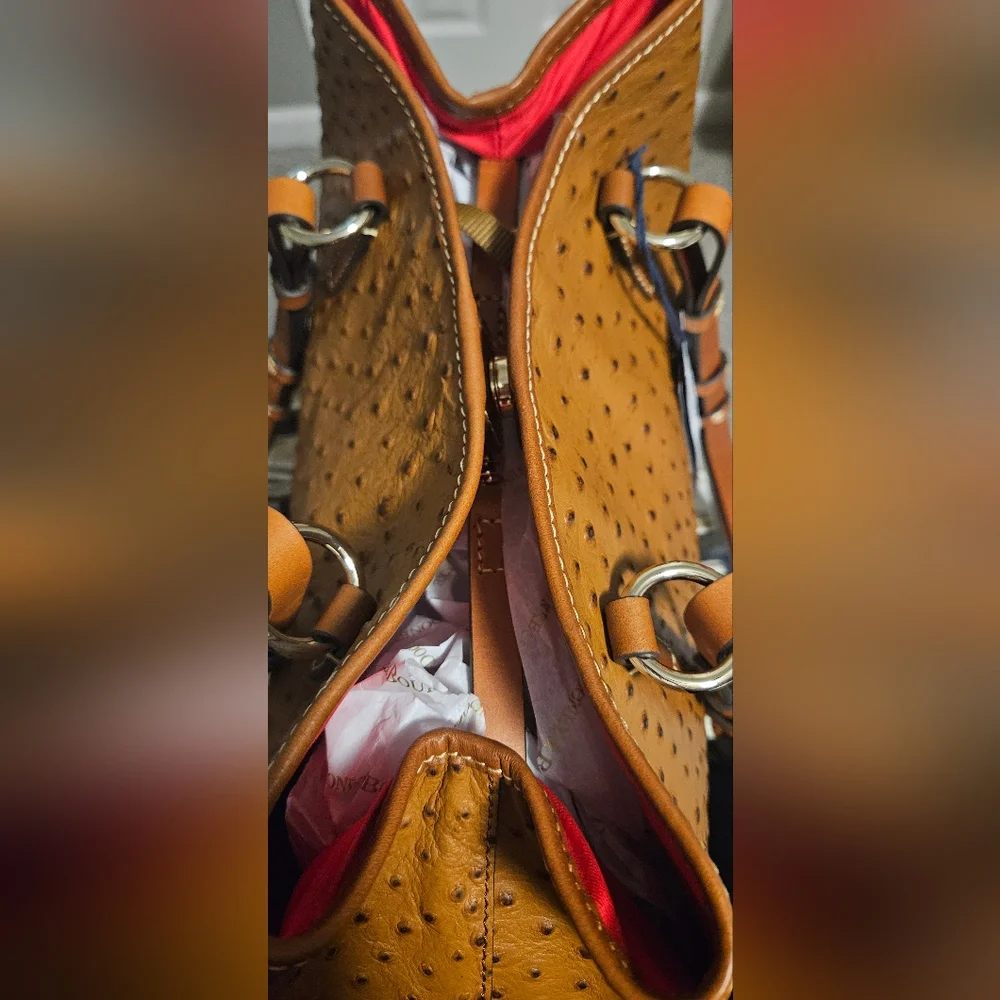 NWT Dooney & Bourke Briana Ostrich Embossed Leather Shoulder Bag: Caramel - Picture 10 of 16